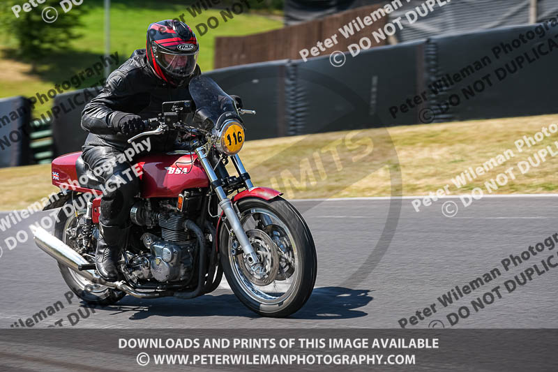cadwell park;cadwell park photographs;cadwell trackday photographs;enduro digital images;event digital images;eventdigitalimages;peter wileman photography;racing digital images;trackday digital images;trackday photos